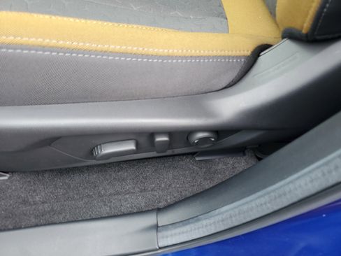 Used 2025 Subaru Crosstrek 2.5i Sport image 14