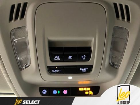 Used 2023 Buick Envision Essence w/ Sport Touring Package AWD/4WD image 21