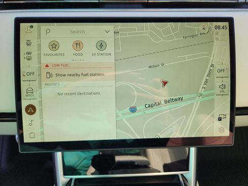 New 2026 Land Rover Range Rover SE image 21