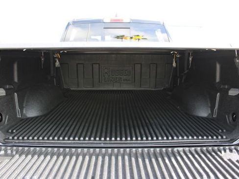 Used 2023 RAM 1500 Big Horn image 10