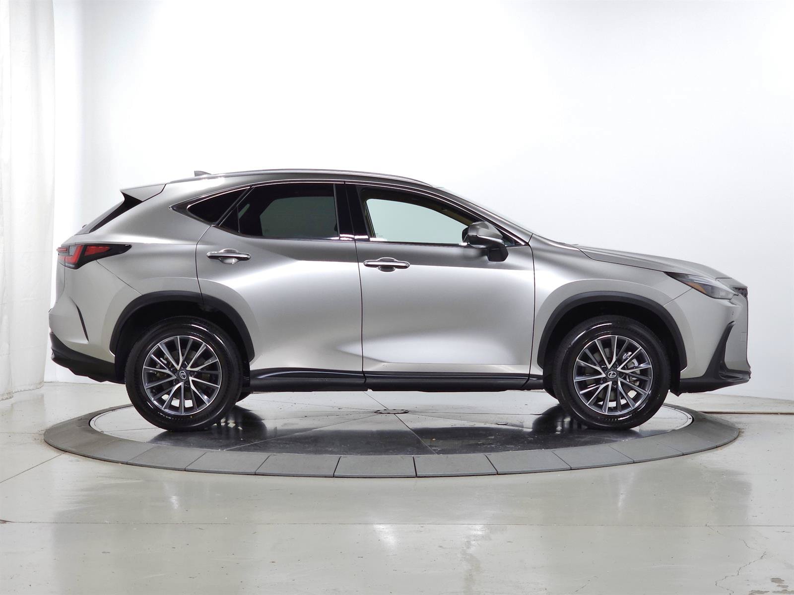 Used 2026 Lexus NX 350 AWD w/ Accessory Package (2T) image 12