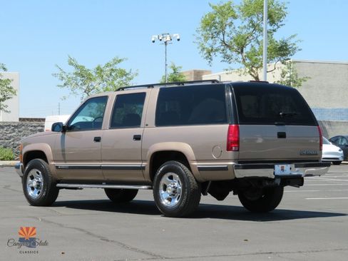 Used 1996 Chevrolet Suburban 2500 AWD/4WD image 9