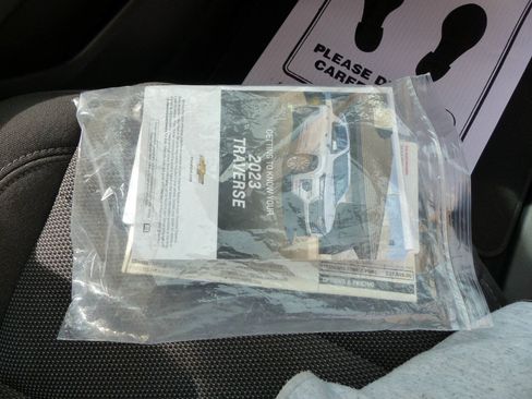 Used 2023 Chevrolet Traverse LT FWD image 51