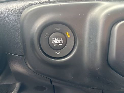 Used 2021 Jeep Wrangler Unlimited Sport AWD/4WD image 16