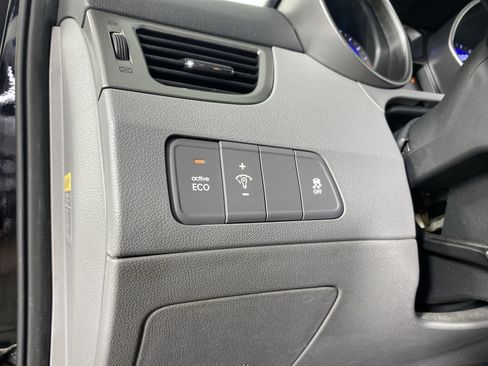 Used 2013 Hyundai Elantra GLS w/ Preferred Pkg FWD image 19
