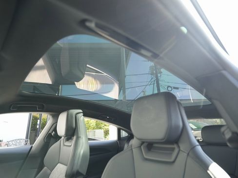 Used 2022 Audi e-tron GT Premium Plus image 22