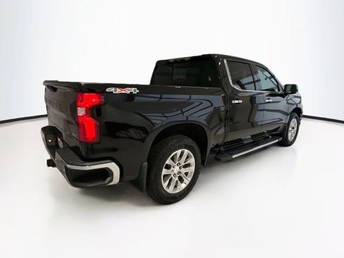 Used 2020 Chevrolet Silverado 1500 LTZ w/ LTZ Premium Package AWD/4WD image 7
