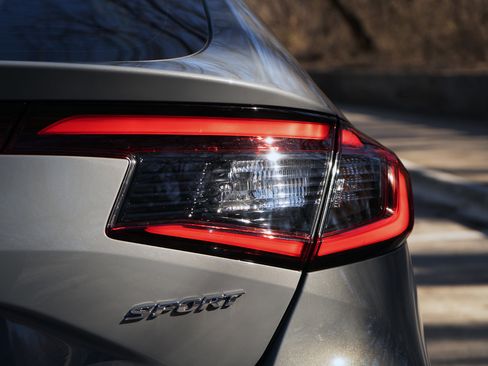 Used 2025 Honda Civic Sport image 13