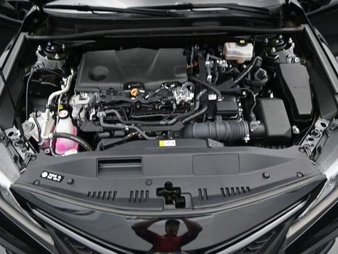 Used 2023 Toyota Camry SE FWD image 19