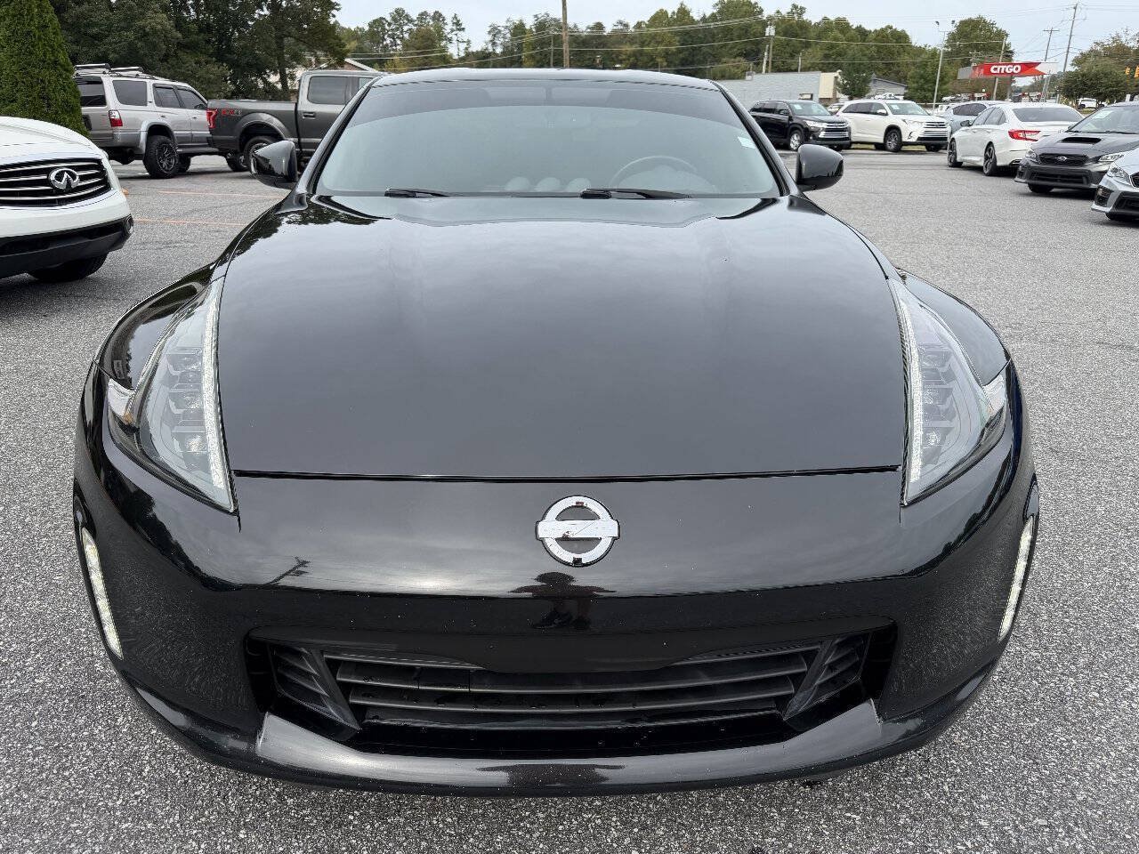 Used 2014 Nissan 370Z Touring w/ Sport Package RWD image 4