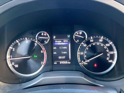 Used 2022 Lexus GX 460 Premium w/ Premium Plus Package AWD/4WD image 26