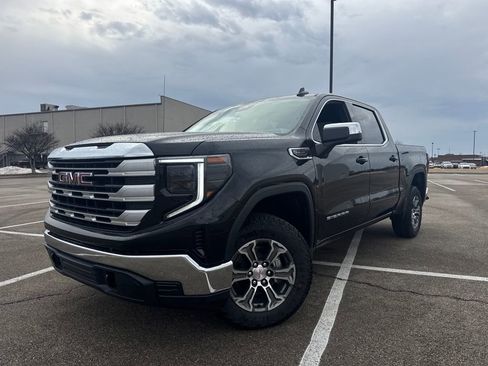 New 2026 GMC Sierra 1500 SLE AWD/4WD image 1
