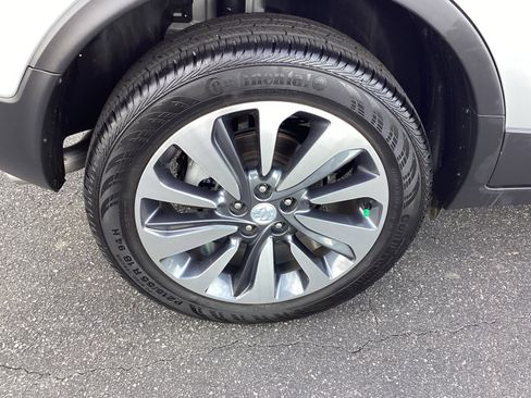 Used 2022 Buick Encore Preferred w/ Safety Package image 23