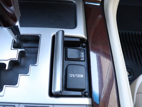 Used 2013 Lexus LX 570 4WD image 69