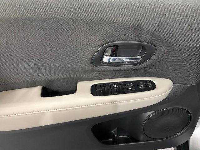 Used 2022 Honda HR-V LX image 10