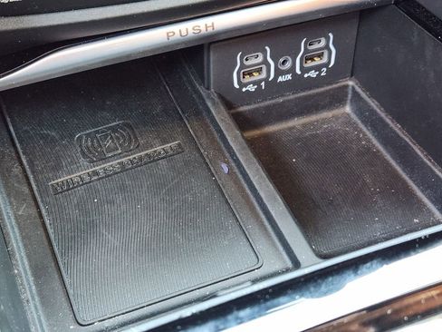 Certified 2024 Chrysler Pacifica Pinnacle image 27