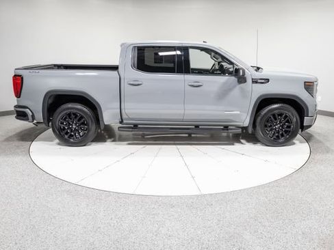 Used 2024 GMC Sierra 1500 Elevation w/ Elevation Premium Package AWD/4WD image 33