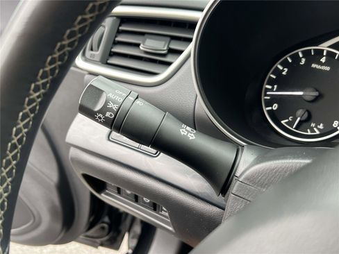 Certified 2023 Nissan Maxima Platinum w/ Sport Mat Group image 31