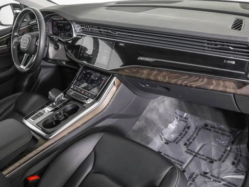 Used 2022 Audi Q8 Premium AWD/4WD image 45