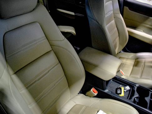 Used 2020 Honda CR-V EX-L image 10