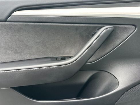 Used 2022 Tesla Model 3 RWD image 12