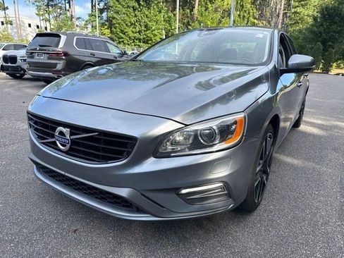 Used 2018 Volvo S60 T5 Dynamic w/ Vision Package FWD image 9
