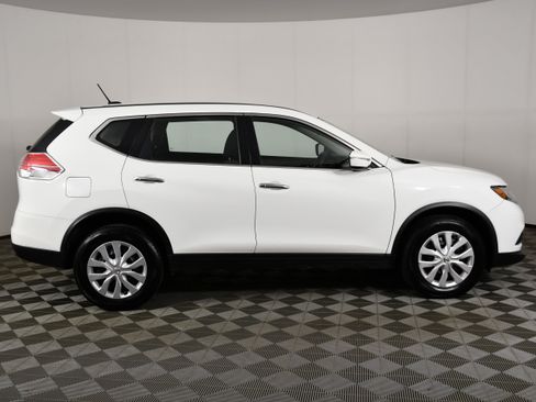Used 2015 Nissan Rogue S AWD/4WD image 5
