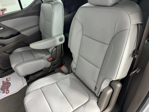 Used 2019 Chevrolet Traverse LT AWD/4WD image 37