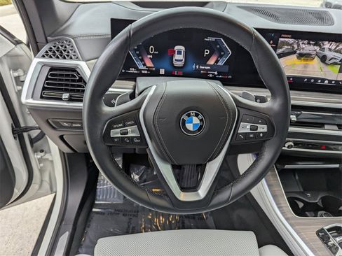 Certified 2024 BMW X5 sDrive40i w/ Premium Package image 25