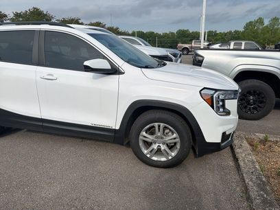 Used 2022 GMC Terrain SLE w/ Driver Convenience Package