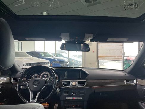 Used 2016 Mercedes-Benz E 350 4MATIC Sedan image 21