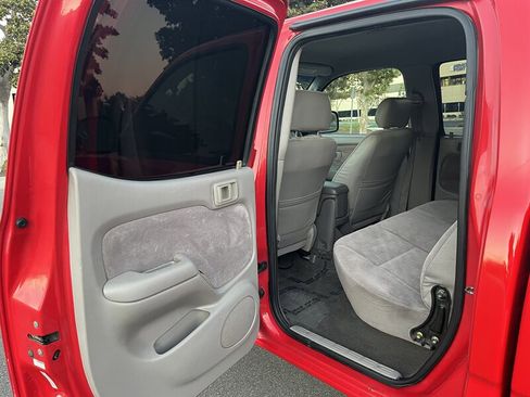 Used 2004 Toyota Tacoma PreRunner image 21