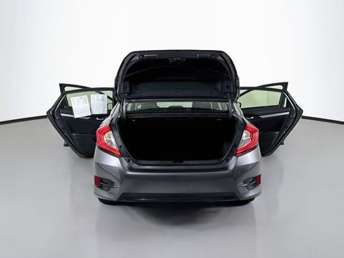 Used 2018 Honda Civic Touring image 22