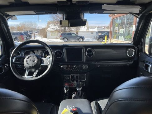 Used 2022 Jeep Wrangler Unlimited Rubicon 4xe w/ Steel Bumper Group image 17