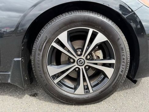 Used 2020 Nissan Sentra SV FWD image 9