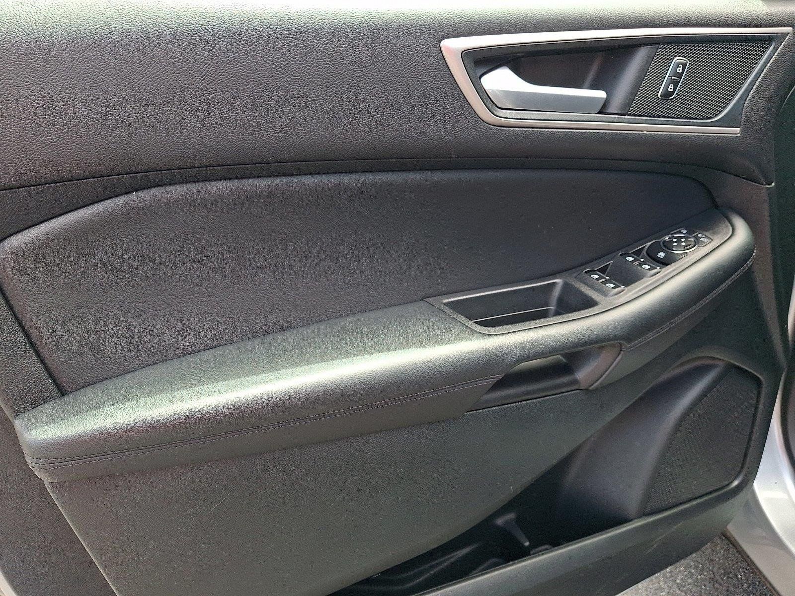 Used 2024 Ford Edge SEL AWD/4WD image 12