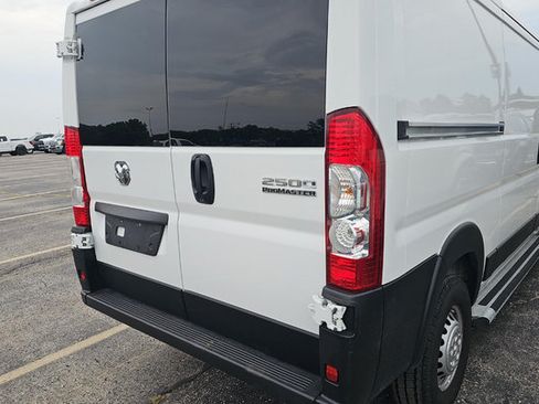 Used 2025 RAM ProMaster 2500 w/ U-Haul Equipment Group FWD image 2