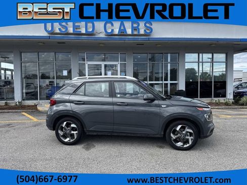 Used 2025 Hyundai Venue SEL FWD image 1