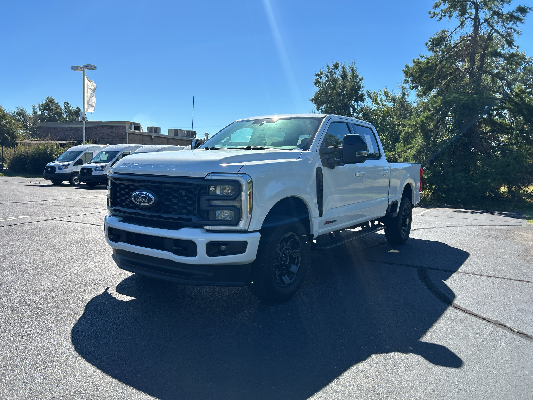 Used 2024 Ford F250 Lariat w/ Sport Appearance Package AWD/4WD image 3
