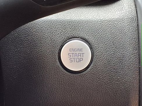 Certified 2022 Kia Sorento S FWD image 14