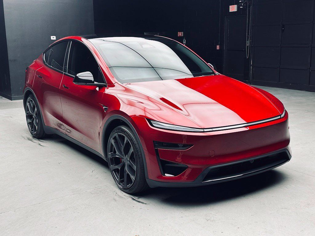 Used 2026 Tesla Model Y Performance AWD/4WD image 8