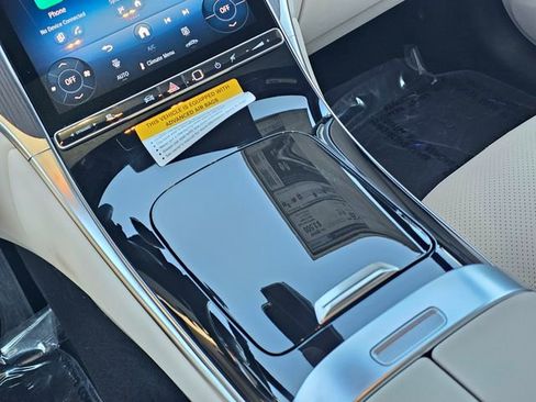 New 2026 Mercedes-Benz GLC 300 4MATIC image 32