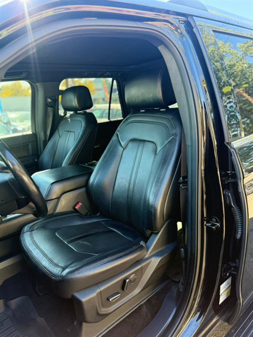 Used 2018 Ford Expedition Max Limited w/ Equipment Group 302A AWD/4WD image 15