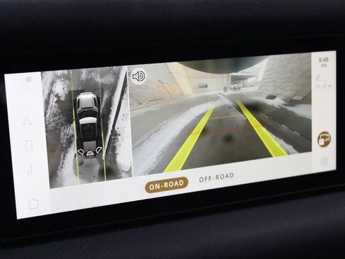 Used 2023 Land Rover Defender 110 S image 8