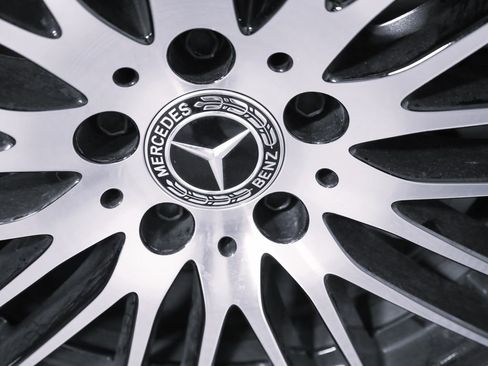 Used 2026 Mercedes-Benz C 300 4MATIC Sedan image 8