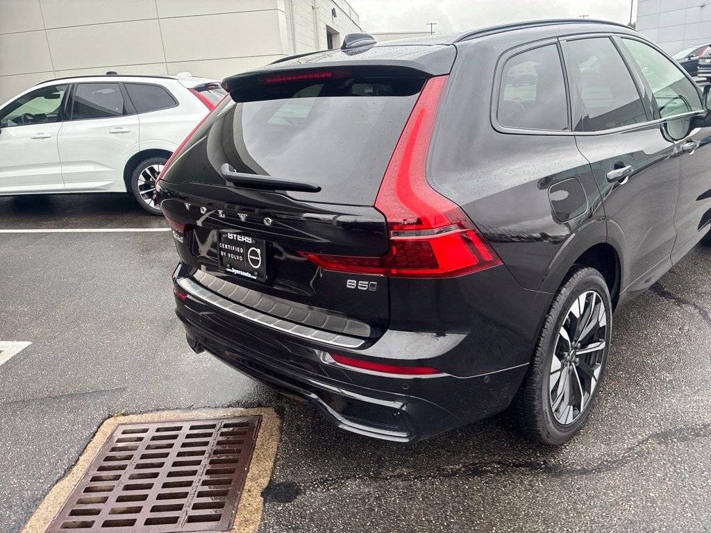 Certified 2026 Volvo XC60 B5 Plus AWD/4WD image 4