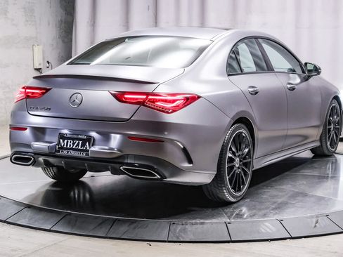 Used 2022 Mercedes-Benz CLA 250 image 4