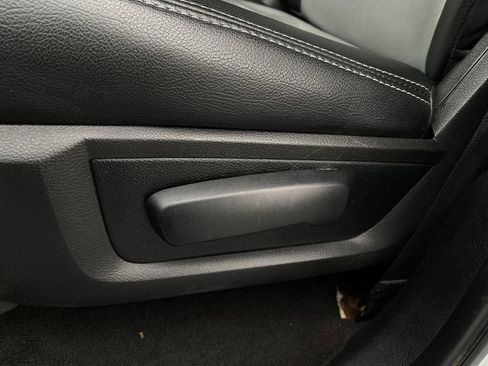 Used 2017 RAM 2500 Tradesman w/ Chrome Appearance Group image 15