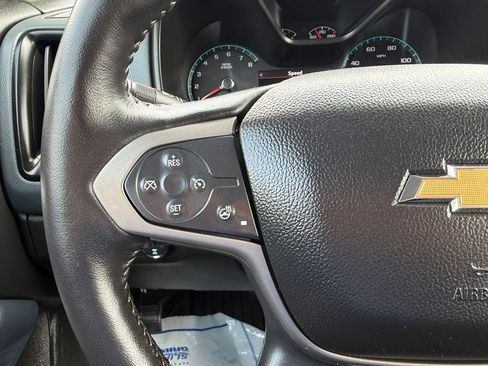 Certified 2022 Chevrolet Colorado Z71 w/ Z71 Midnight Edition AWD/4WD image 5