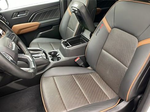 Used 2023 GMC Canyon AT4 w/ AT4 Premium Package image 28